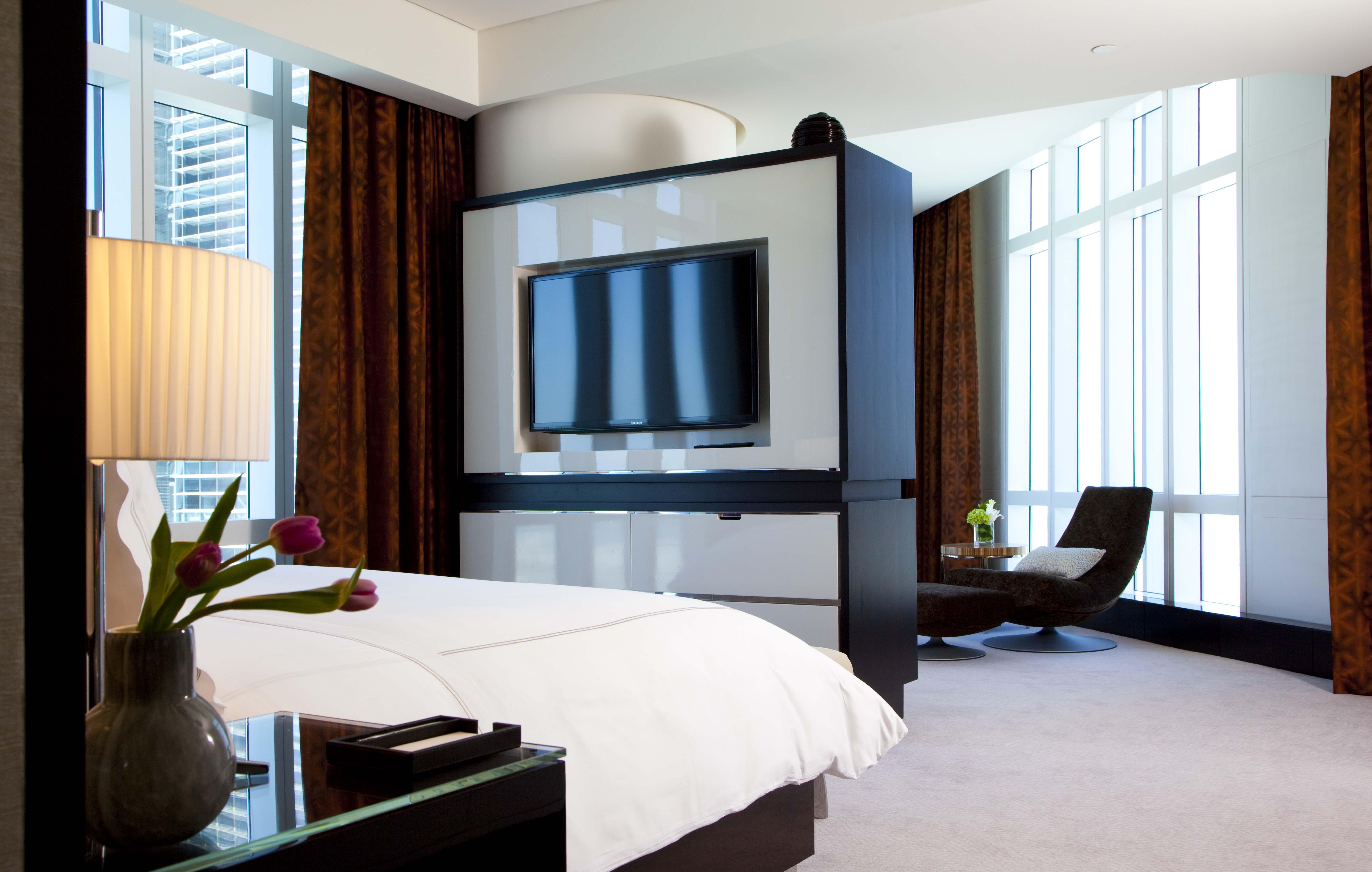 Rosewood Abu Dhabi Hotel Екстериор снимка A bedroom at the Mandarin Oriental, Singapore