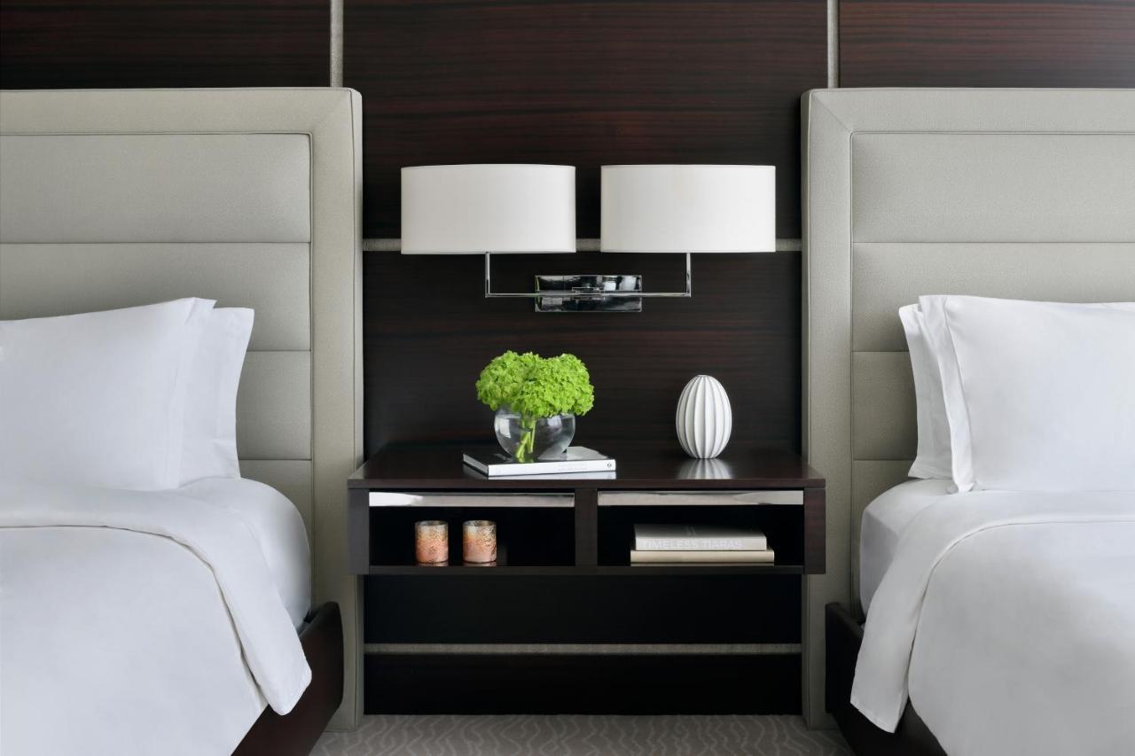 Rosewood Abu Dhabi Hotel Екстериор снимка A guest room at the Conrad Washington