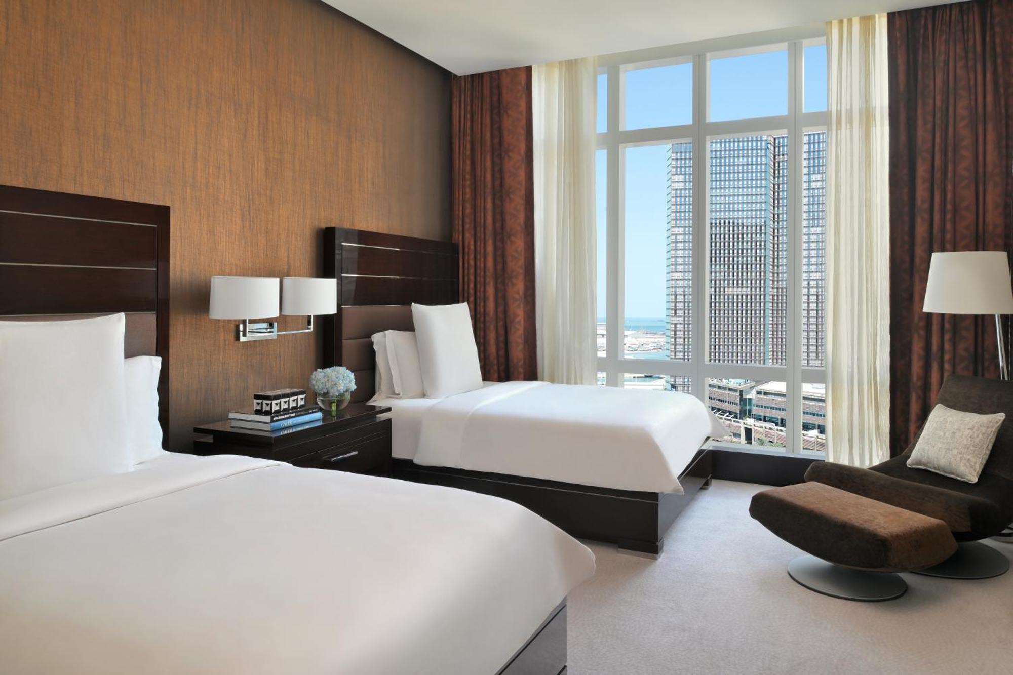Rosewood Abu Dhabi Hotel Екстериор снимка A guest room at the Atlantis, The Royal