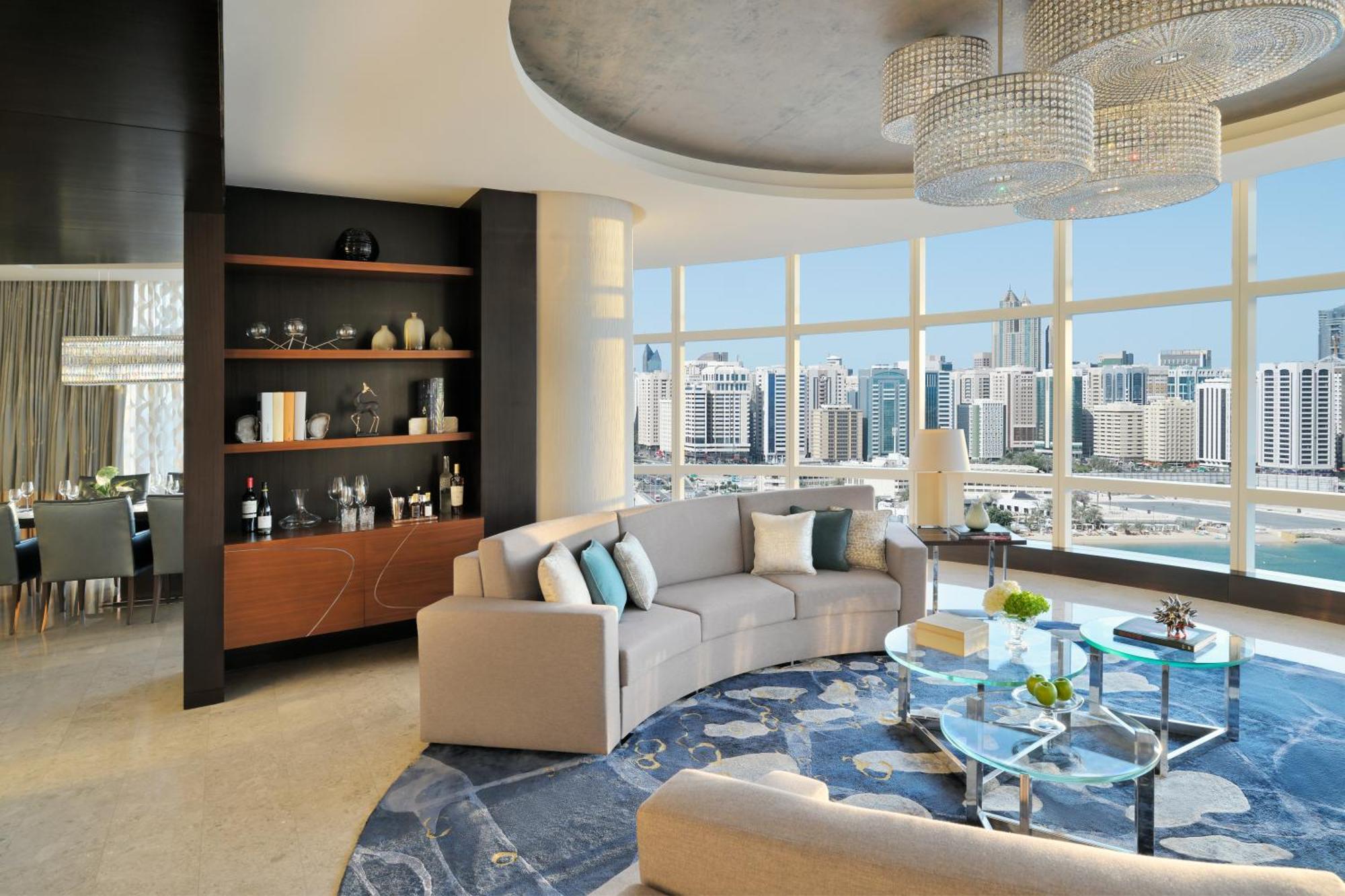 Rosewood Abu Dhabi Hotel Екстериор снимка A living room in a typical apartment